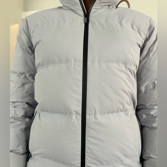 Aritzia SuperPuff - Picture 3 of 6